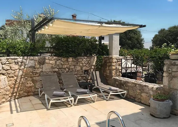 Ferienhaus Stunning In Poreč